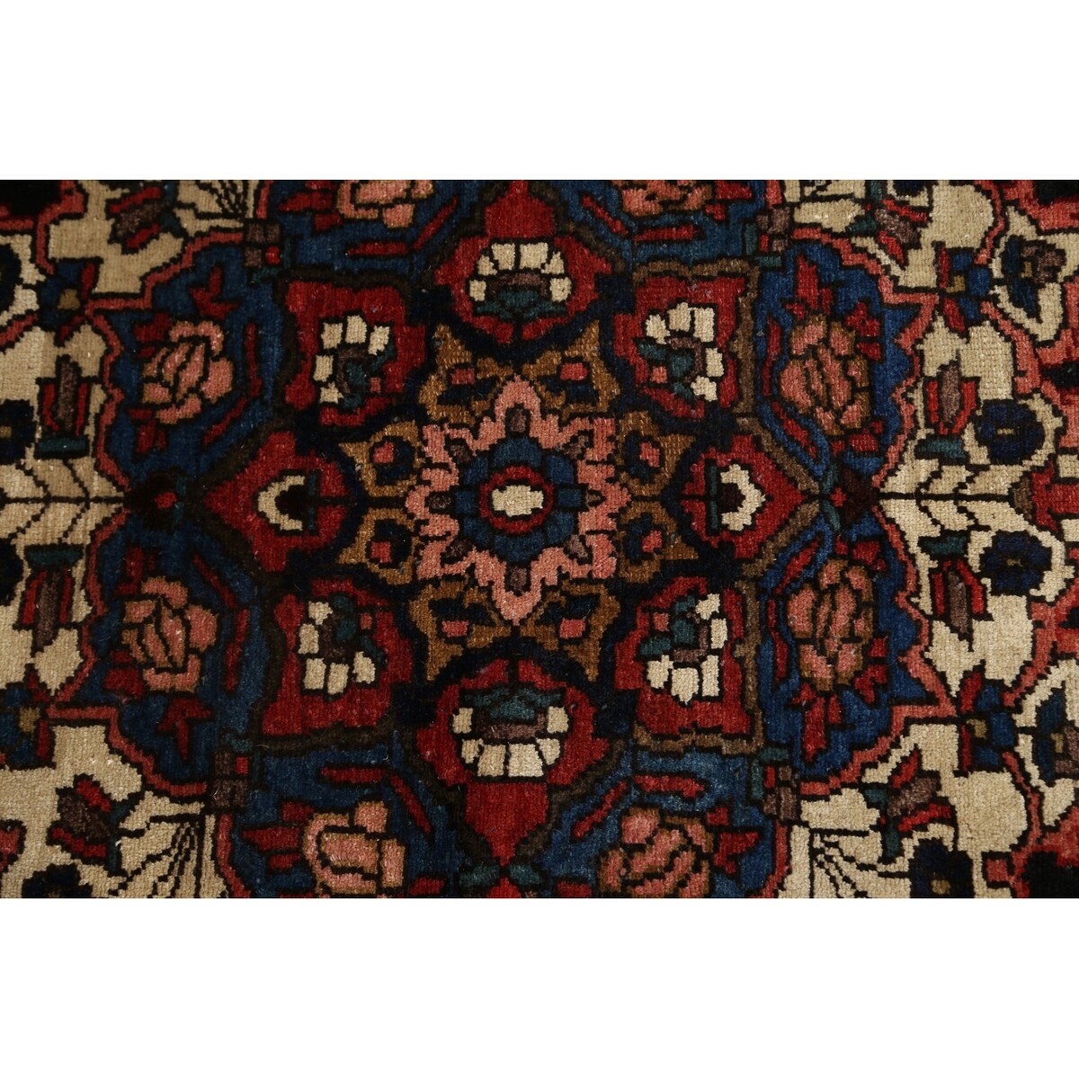 Vintage Floral Bakhtiari Persian Area Rug Wool Hand-knotted Carpet - 4'3" x 6'6"