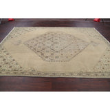 Gracewood Hollow Anduru Hand-knotted Wool Distressed Area Rug - 10'5" x 7'2"