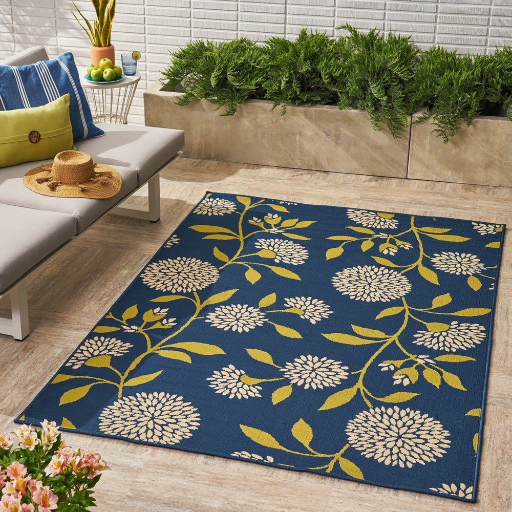Christopher Knight Home Viola Outdoor Floral Area Rug