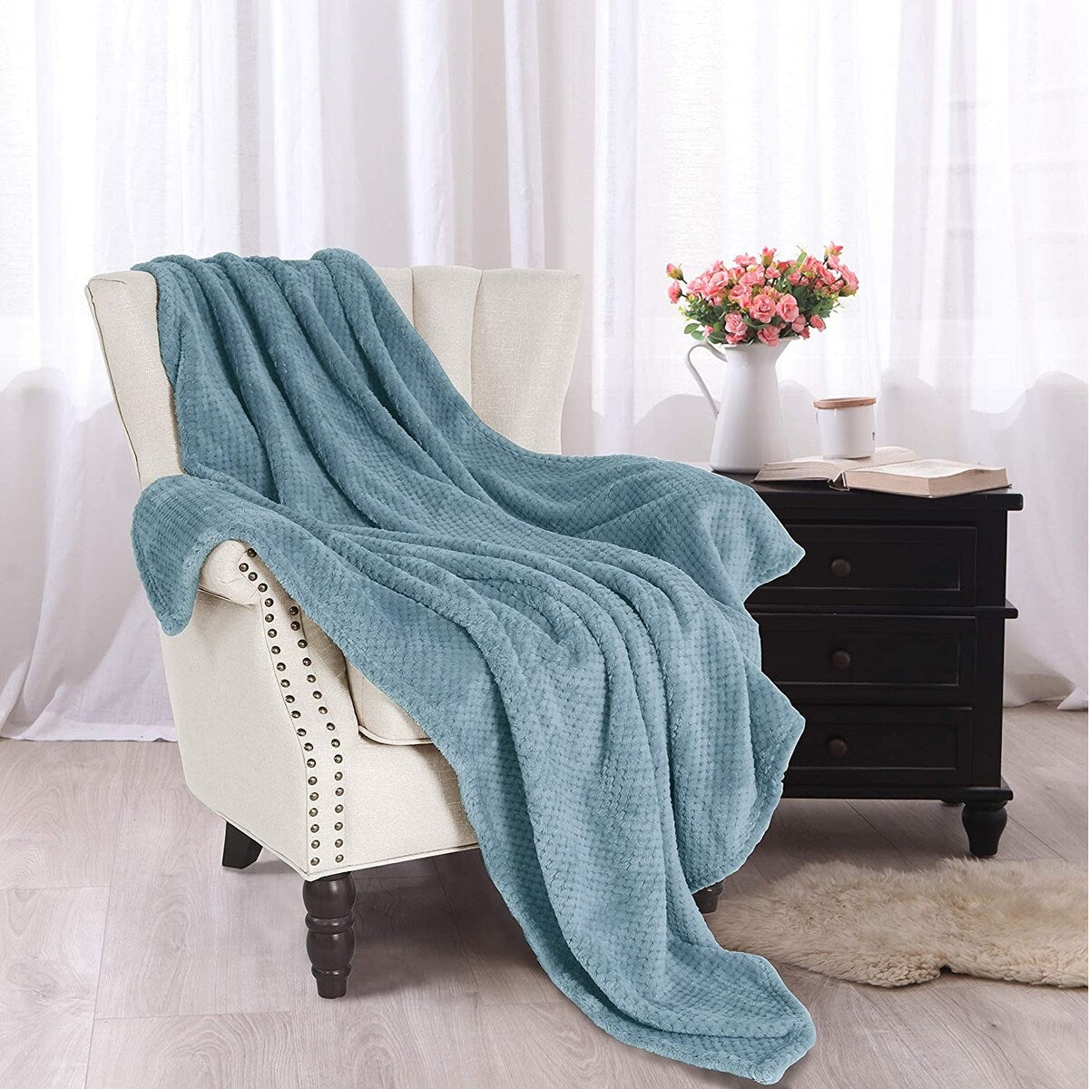 Waffle Textured Soft Fleece Blanket