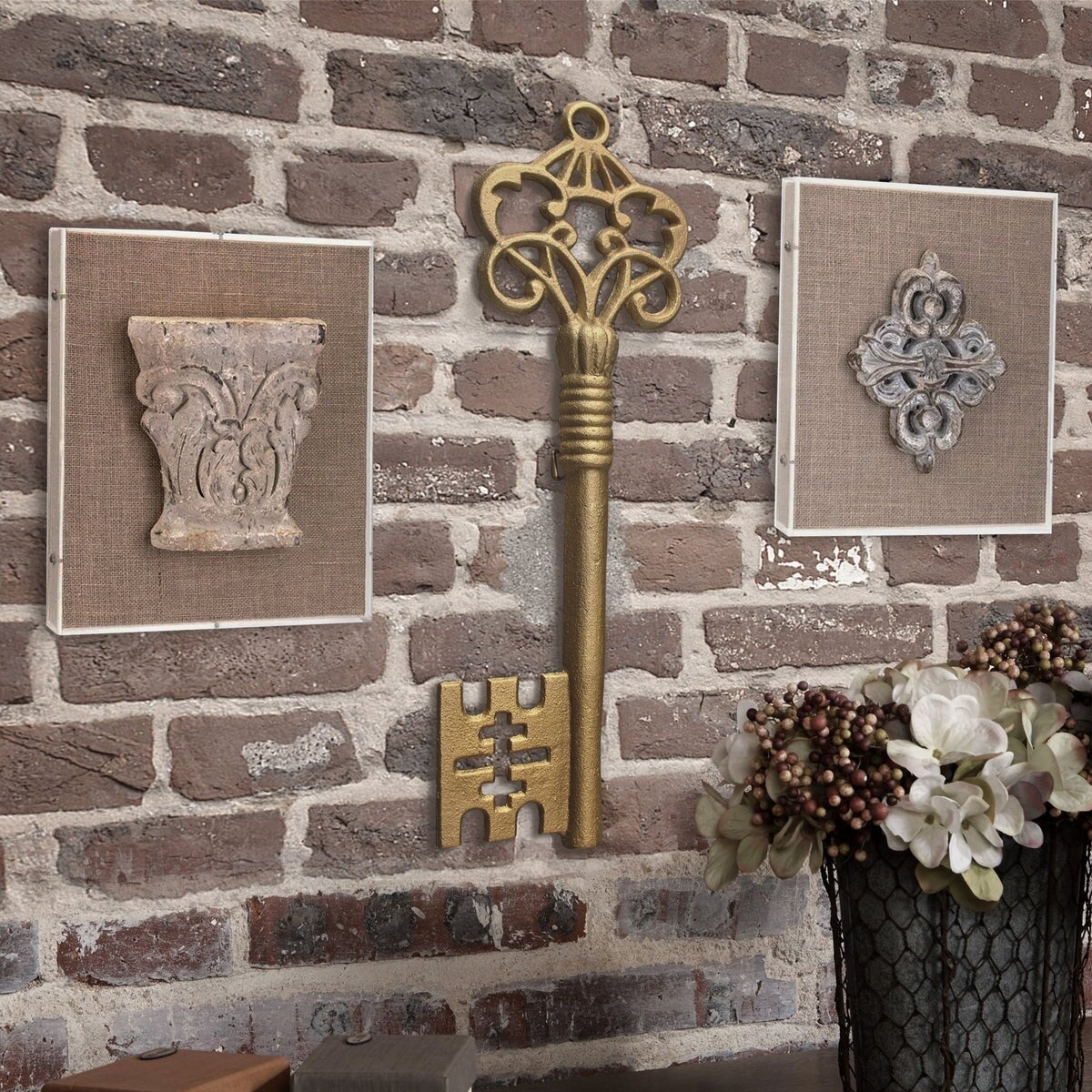 Wall Charmers Metal Skeleton Key Wall Decor