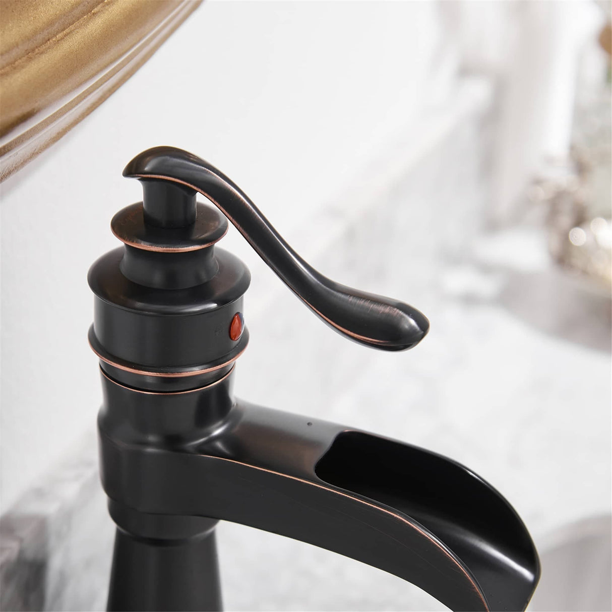 Waterfall Single Handle Bathroom Faucet With Drain Assembly Single Hole Bathroom Sink Faucets Modern Basin Vanity Mixer Taps