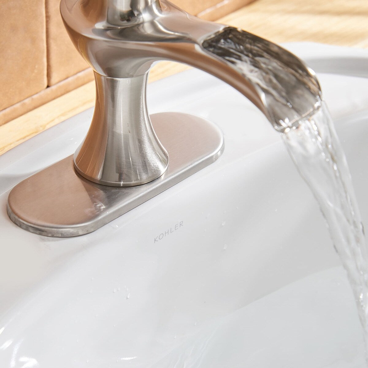 Waterfall Single Handle One Hole Bathroom Sink Faucet