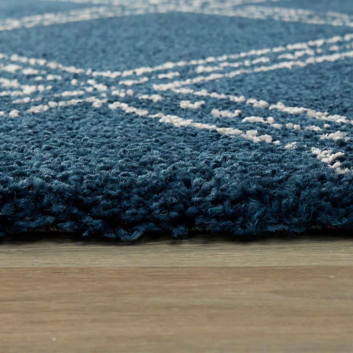 Westerfeld Geometric Shag Area Rug