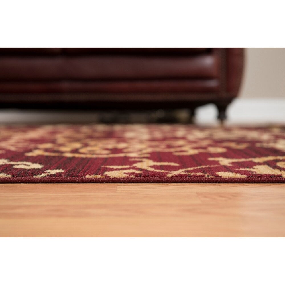 Westfield Home Montclaire Germaine Burgundy Area Rug - 5'3" x 7'2"