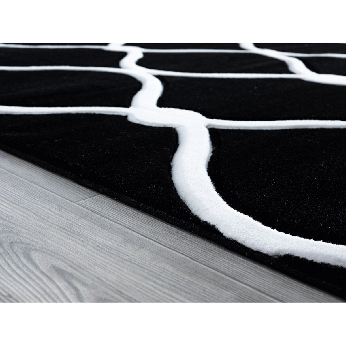 Porch & Den Darlene Hand-Carved Area Rug