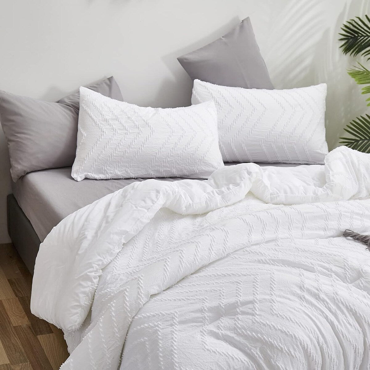 White Boho Comforter Set Tufted Jacquard Bedding Comforter Sets