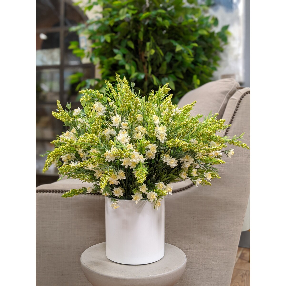 White Plastic and Ceramic Natural Artificial Foliage 21 x 32 x 32 In - 32 x 32 x 21