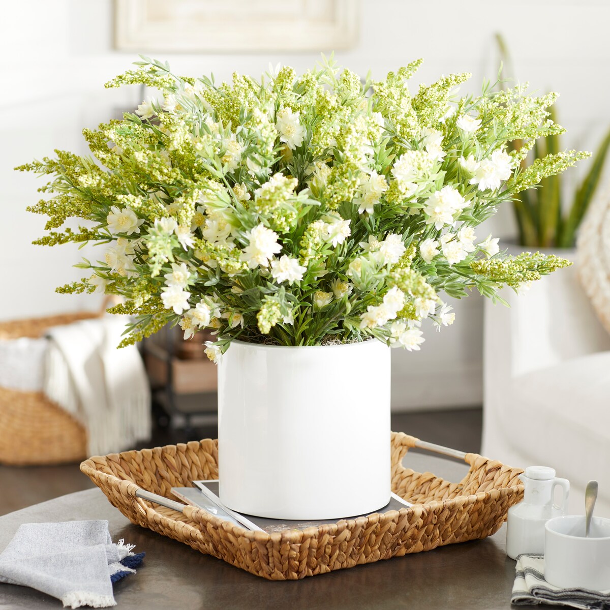 White Plastic and Ceramic Natural Artificial Foliage 21 x 32 x 32 In - 32 x 32 x 21