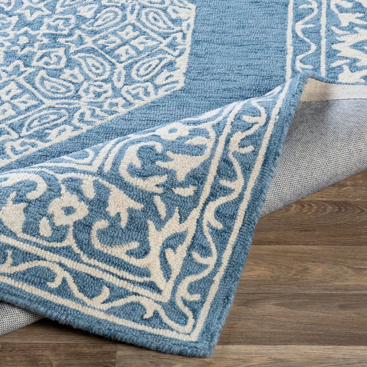 Artistic Weavers Winifred Handmade Classic Medallion Wool Area Rug