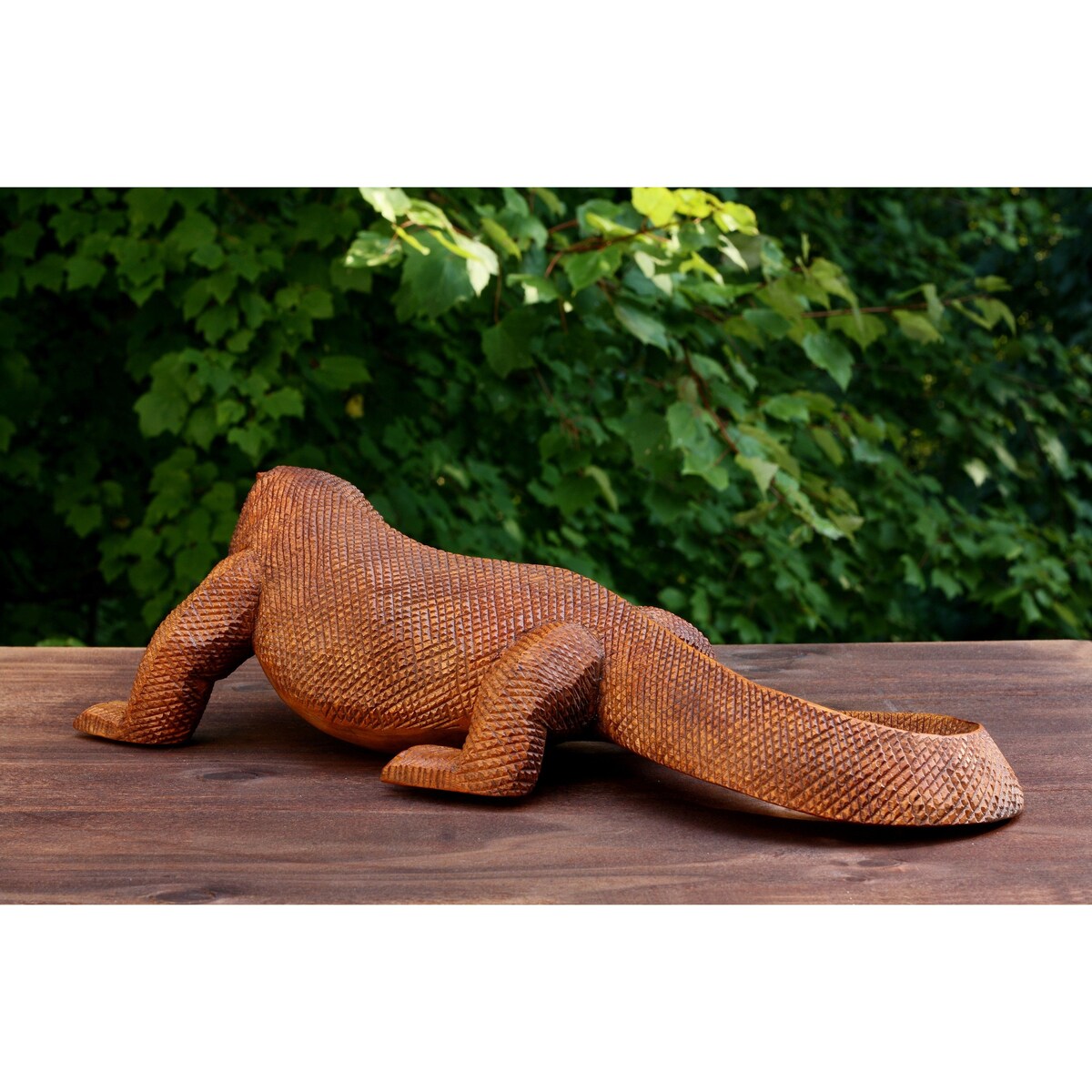 Wooden Hand Carved Komodo Dragon Sculpture Statue Handcrafted Gift Art Decorative Home Decor Figurine Artwork Reptile Decorat