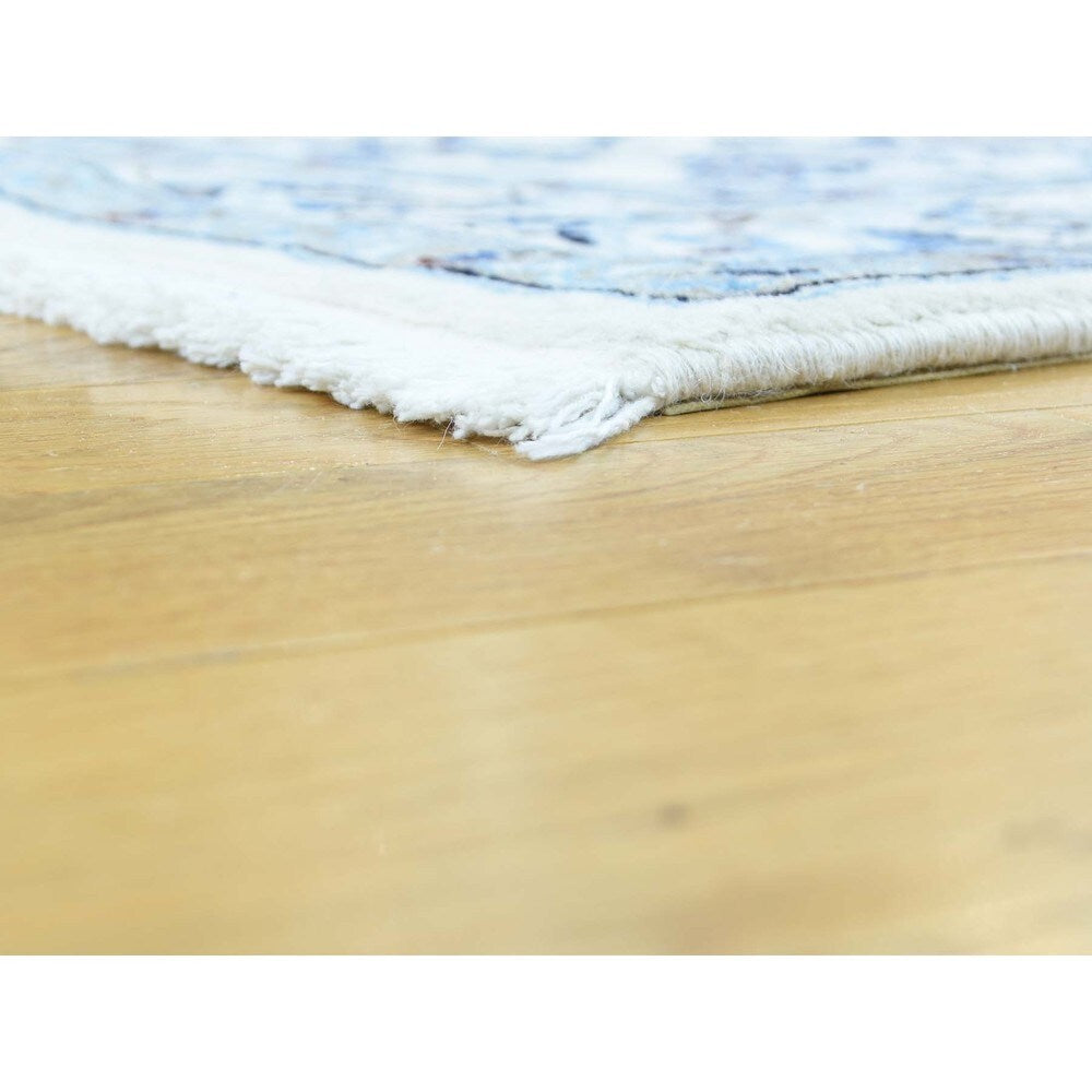 Wool And Silk Persian Nain 200 Kpsi Handmade Rug