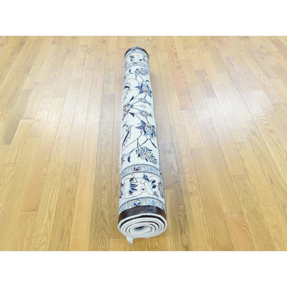 Wool And Silk Persian Nain 200 Kpsi Handmade Rug