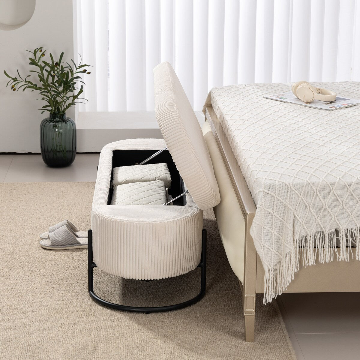 Woven storage Bench with safety hinges, End Bench for Living Room & Bedroom