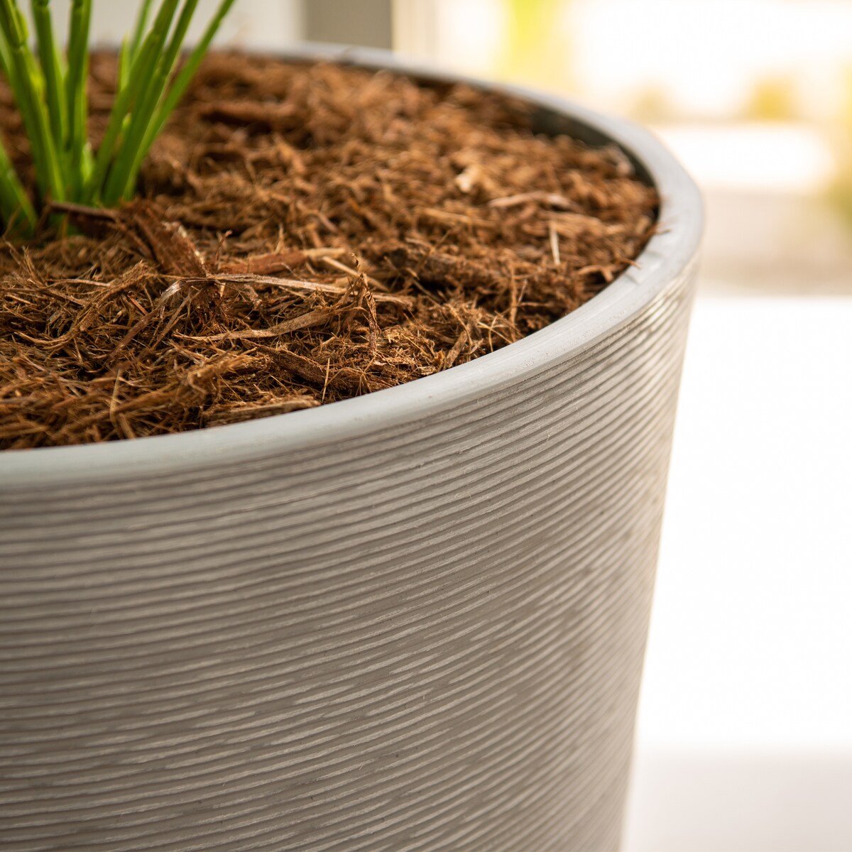 XBrand Modern 28-Inch Tall Round Planter, Modern Tapered, Indoor & Outdoor Planter