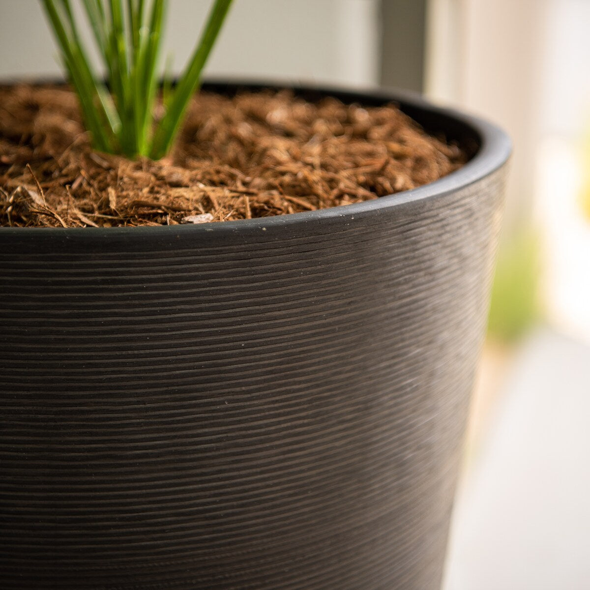 XBrand Modern 28-Inch Tall Round Planter, Modern Tapered, Indoor & Outdoor Planter