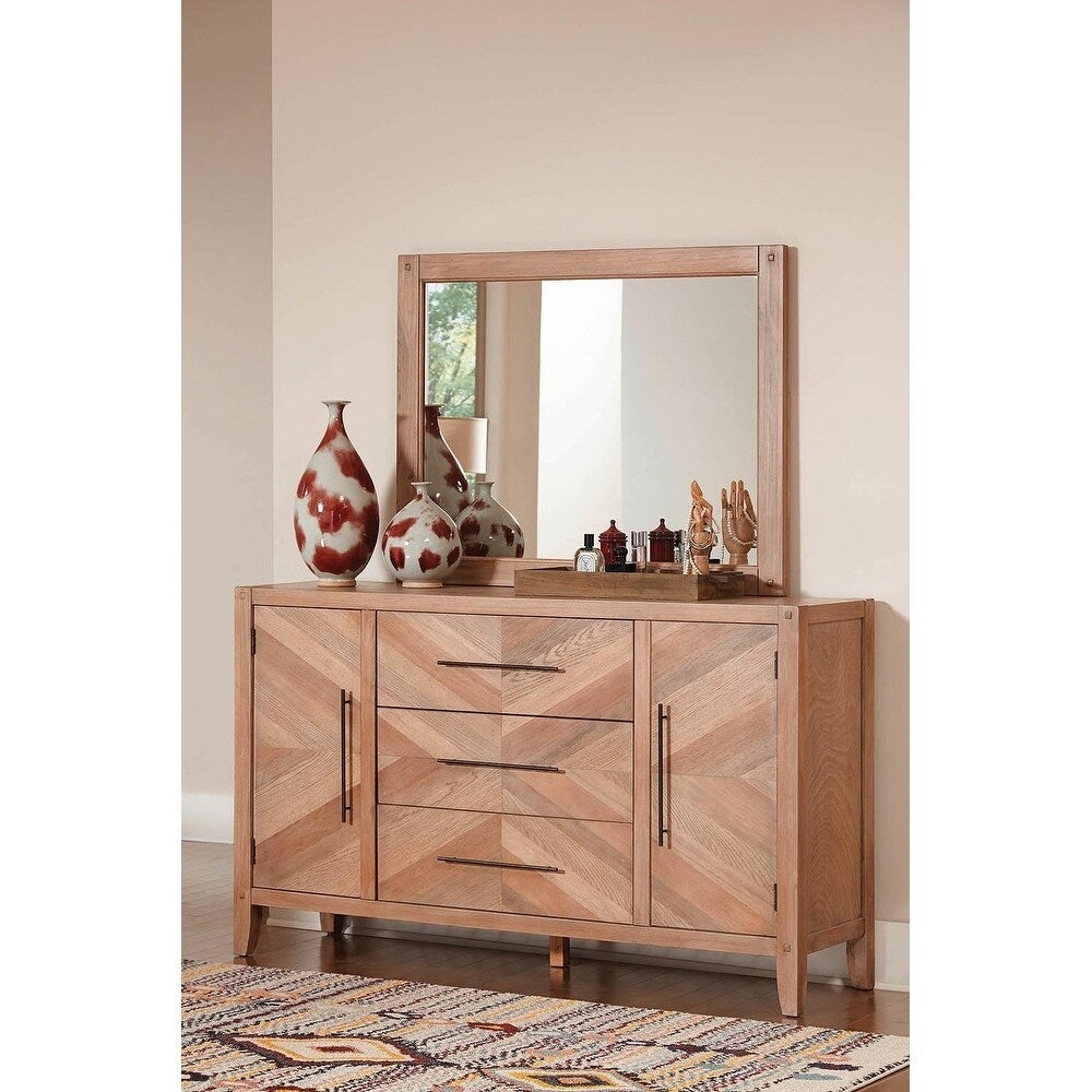 Yarmouth Beige 2-piece Upholstered Bedroom Set with Dresser