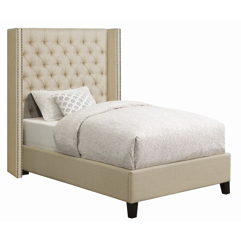 Yarmouth Beige 2-piece Upholstered Bedroom Set with Dresser