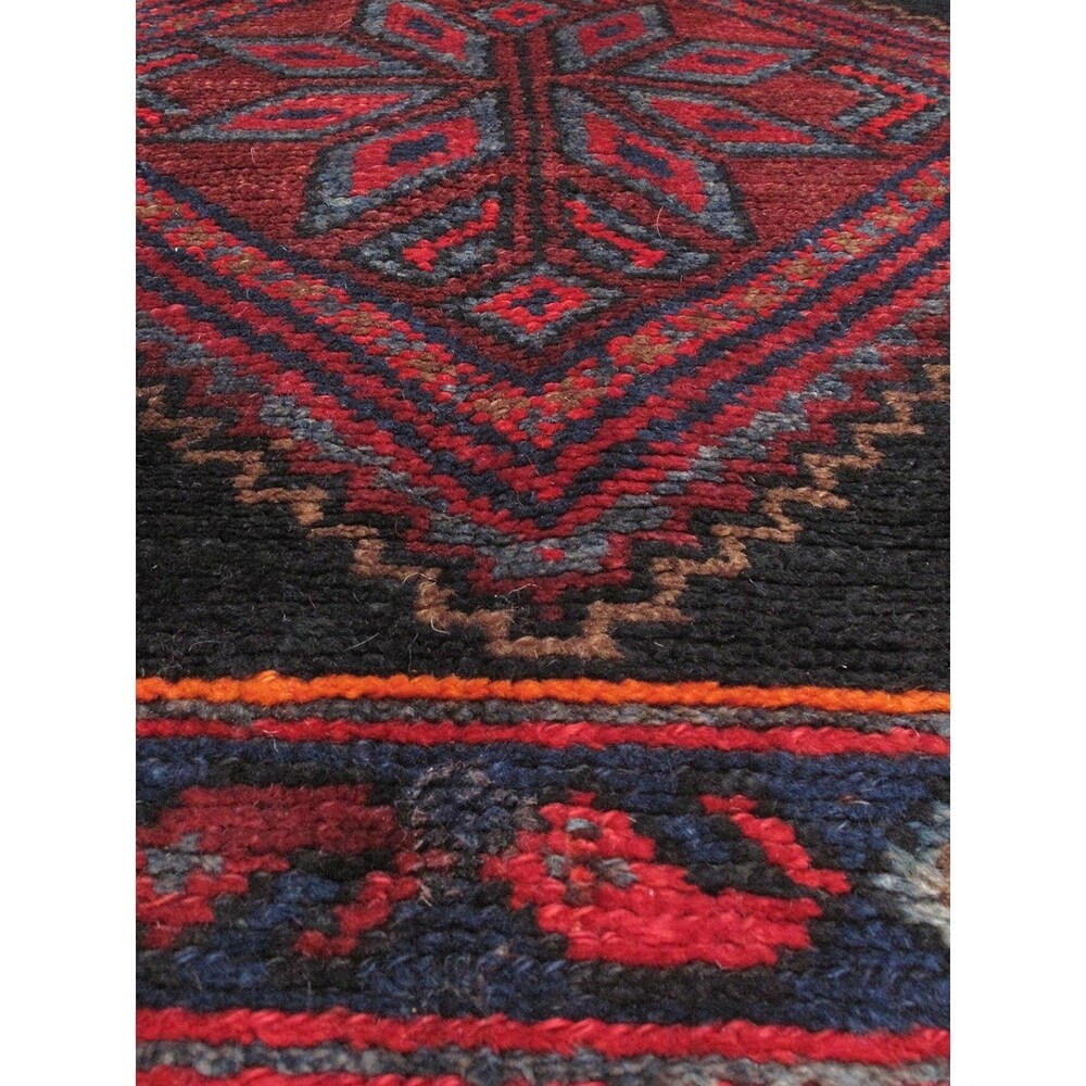 eCarpetGallery Black/Red Wool Hand-knotted Konya Anatolian Rug (5'1 x 10'3)