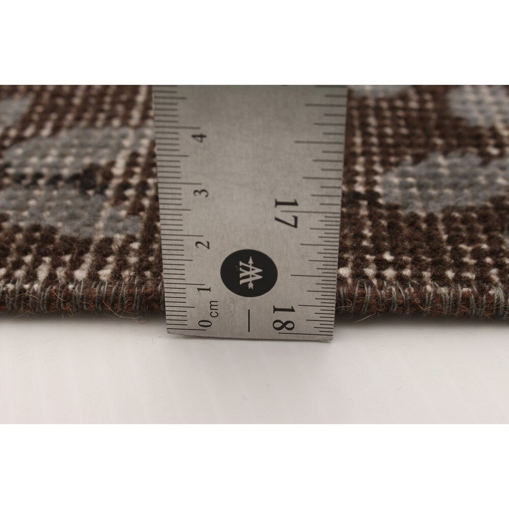 Hand-knotted Color Transition Grey, Khaki Wool Rug - 5'7 x 9'5