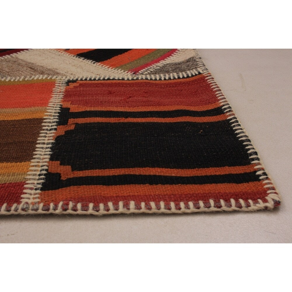 eCarpetGallery Flat-weave Anatolia Patch Ivory Wool Kilim - 6'8 x 9'6