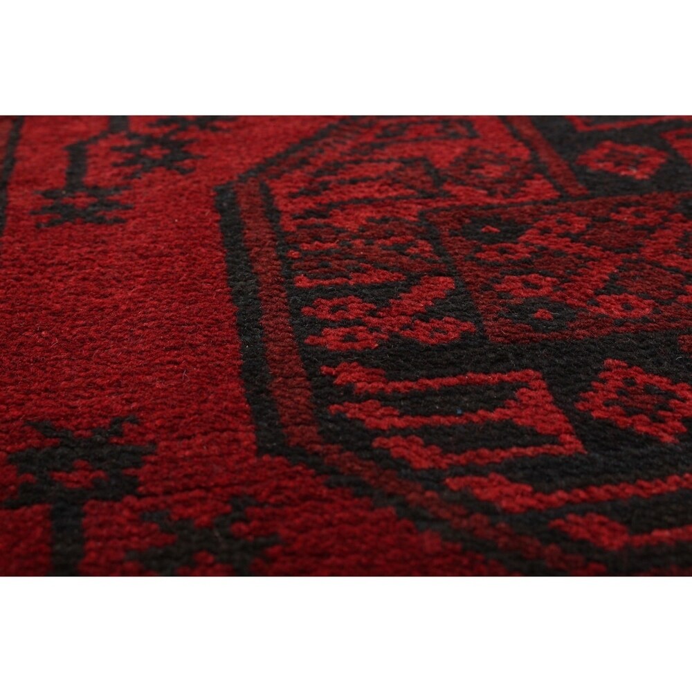 eCarpetGallery Hand-Knotted Khal Mohammadi Red Wool Rug (5'2 x 7'8)