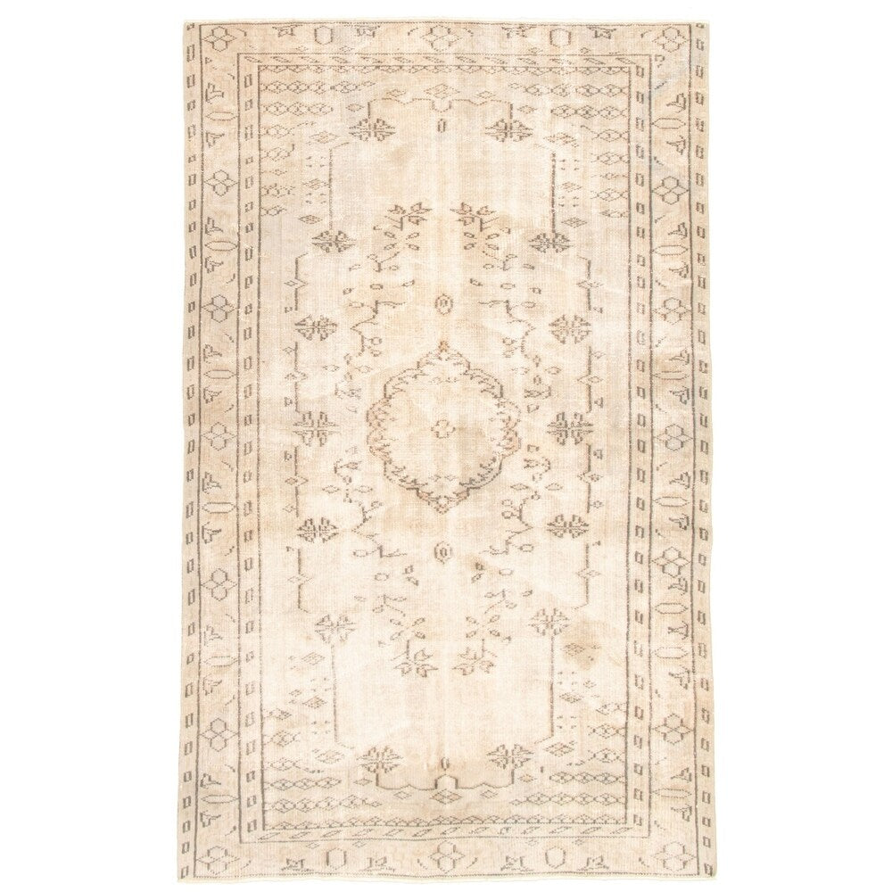 eCarpetGallery Hand-knotted Color Transition Light Grey Wool Rug - 5'0 x 7'11