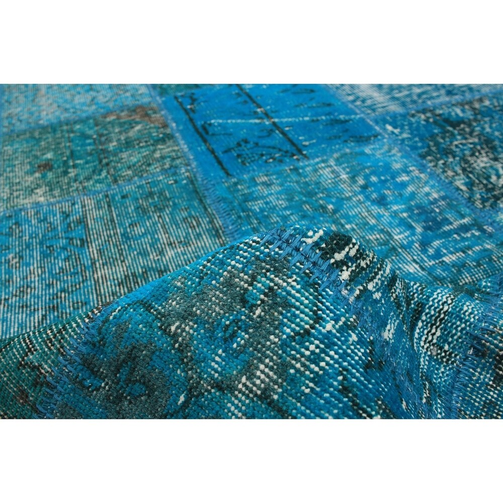 eCarpetGallery Hand-knotted Color Transition Patch Turquoise Wool Rug - 4'7 x 6'5
