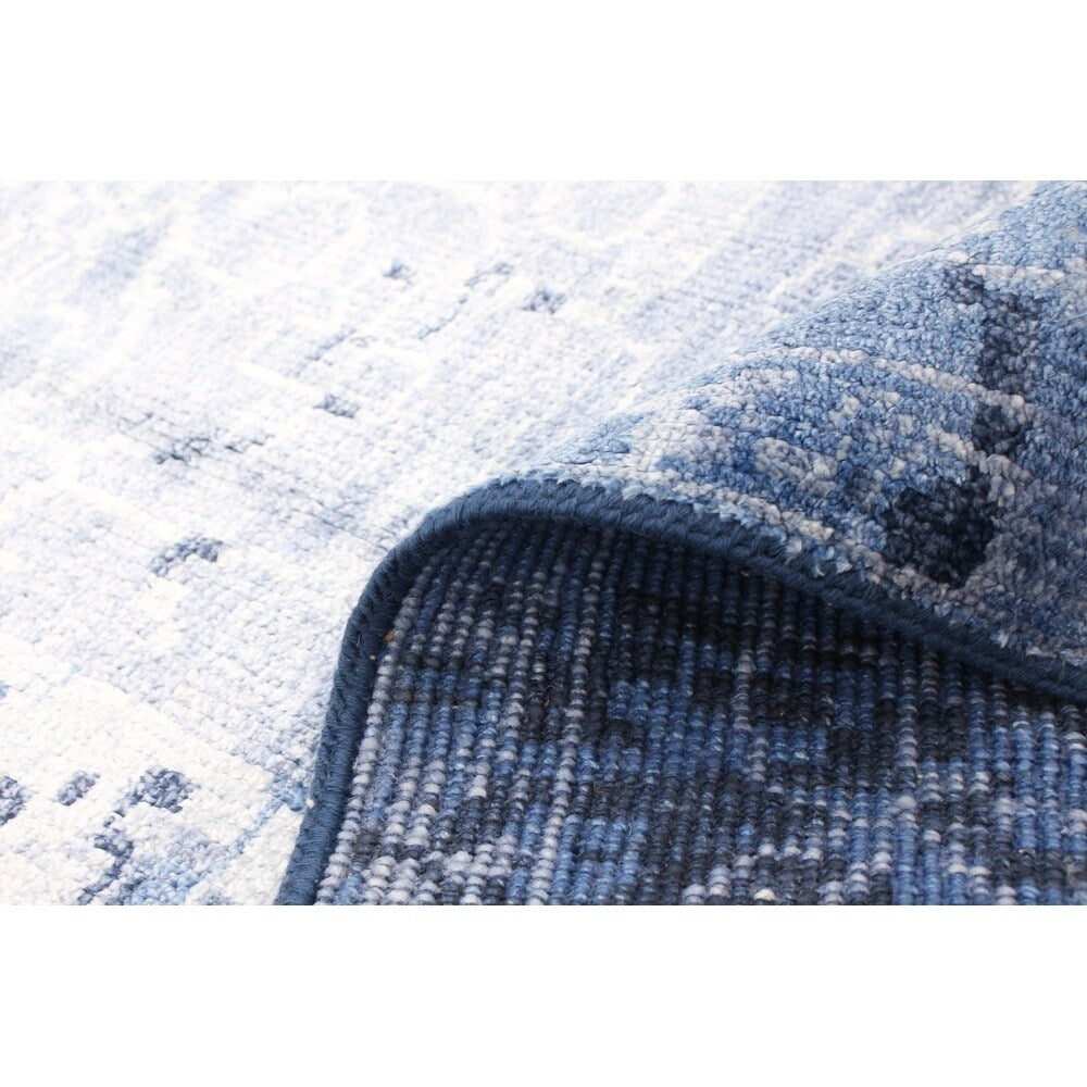 Hand-knotted Color transition Slate Blue Rug - 5'4" x 7'7"/5'4 x 7'7