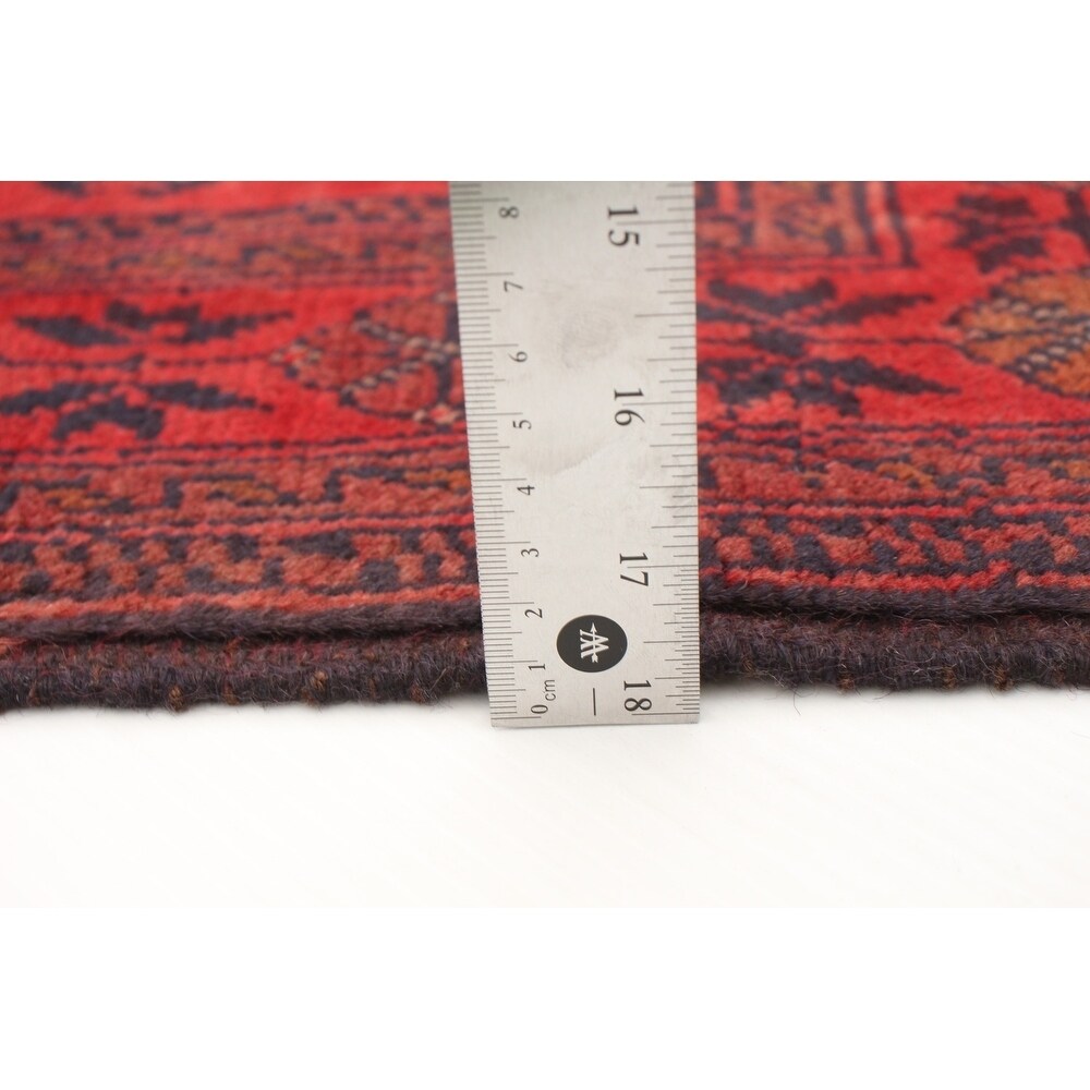 Hand-knotted Finest Khal Mohammadi Red Wool Rug - 4'2" x 6'4"/4'2 x 6'4