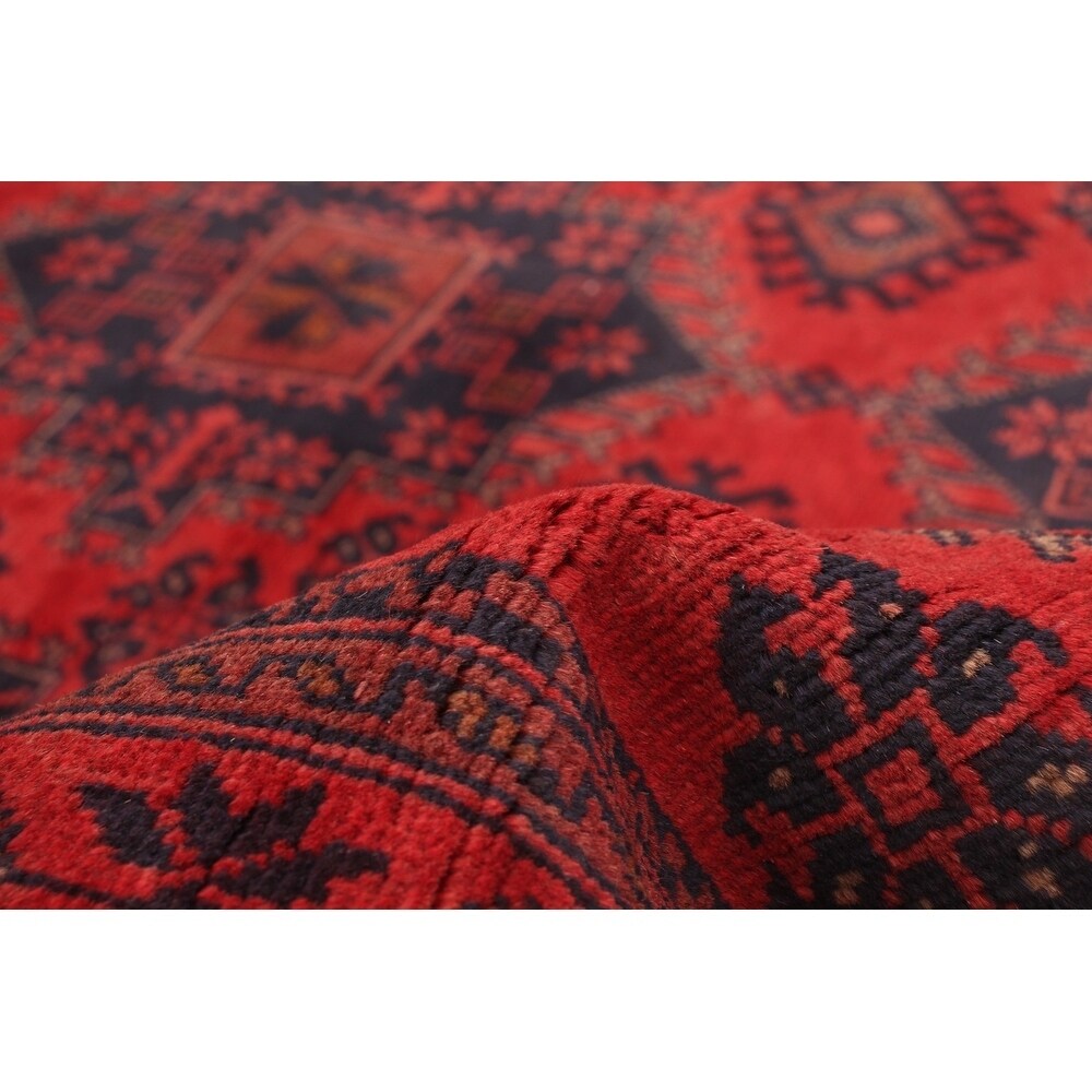 Hand-knotted Finest Khal Mohammadi Red Wool Rug - 4'2" x 6'4"/4'2 x 6'4