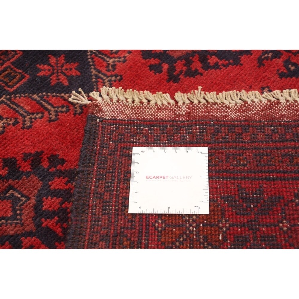 Hand-knotted Finest Khal Mohammadi Red Wool Rug - 4'2" x 6'4"/4'2 x 6'4