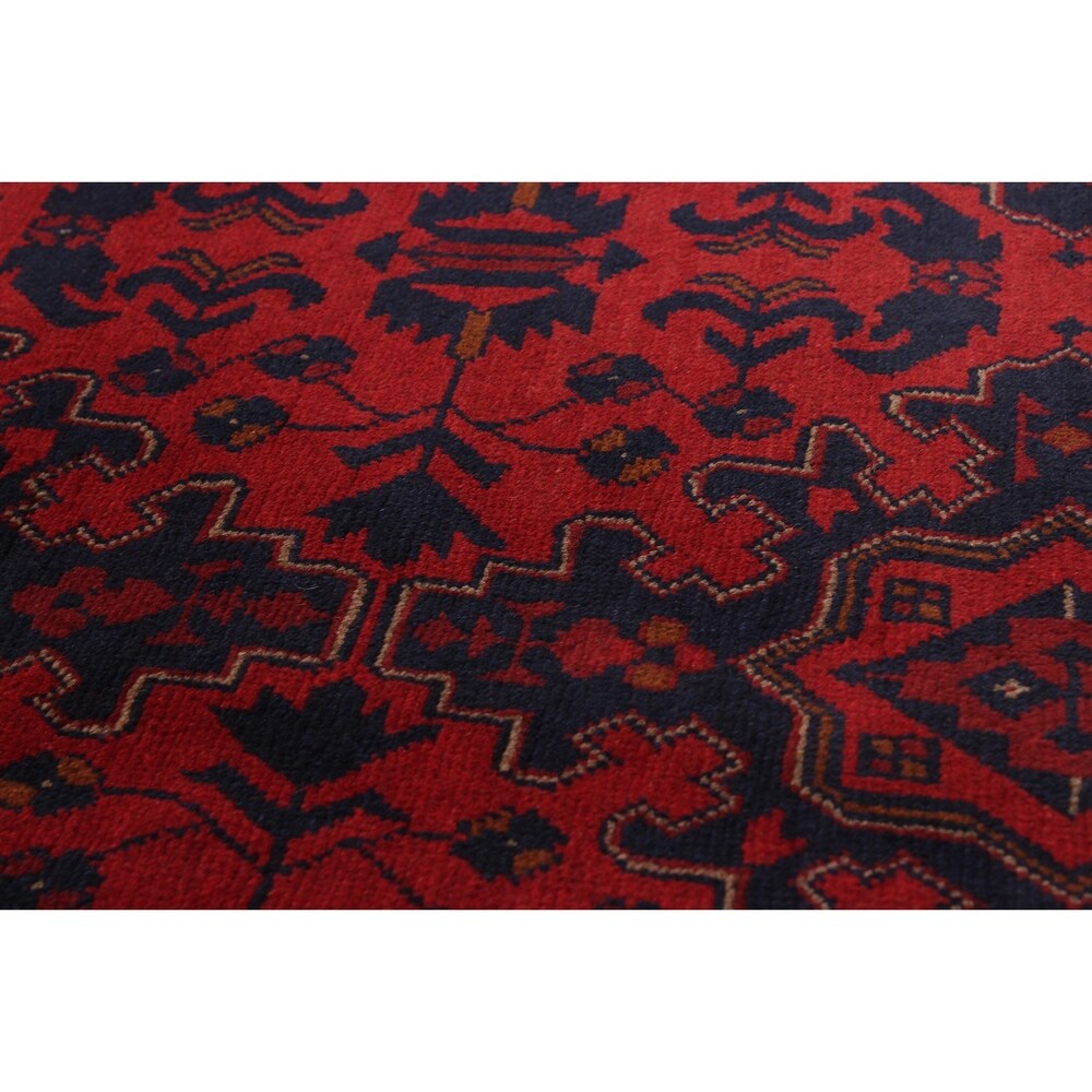 Hand-knotted Finest Khal Mohammadi Red Wool Rug - 6'8 x 9'10