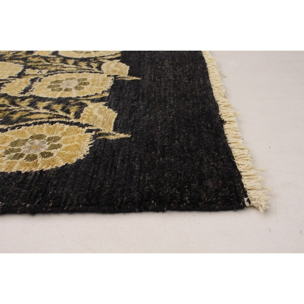 eCarpetGallery Hand-knotted Finest Ziegler Chobi Black Wool Rug - 3'0 x 5'5