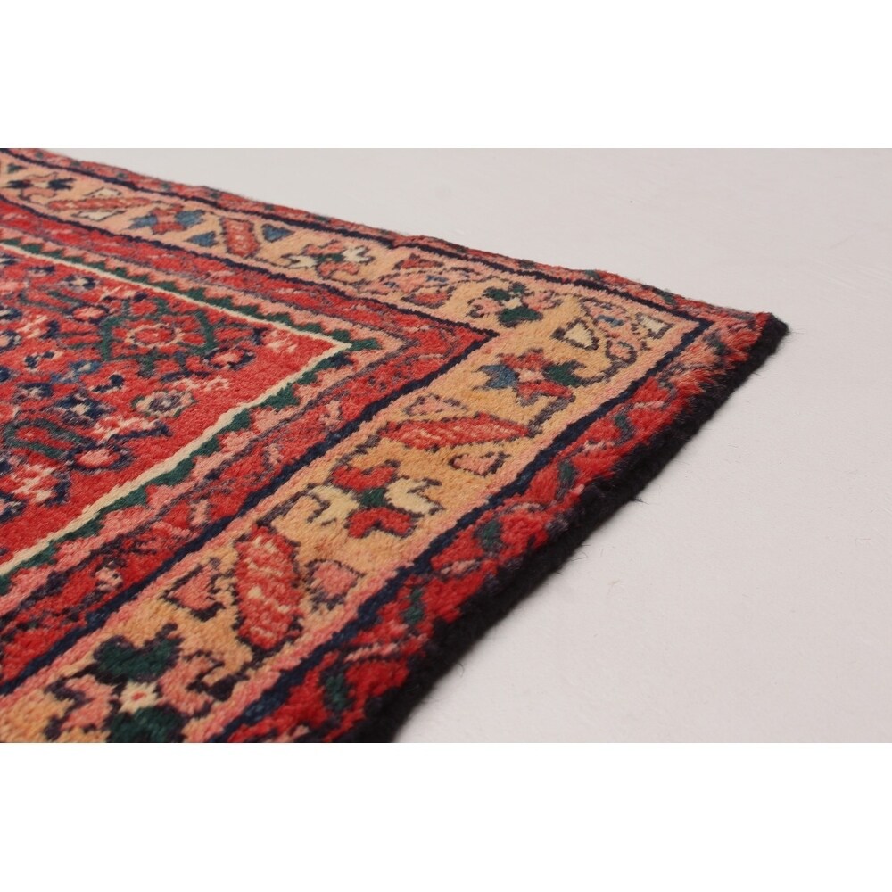 eCarpetGallery Hand-knotted Hosseinabad Red Wool Rug - 3'9 x 13'5