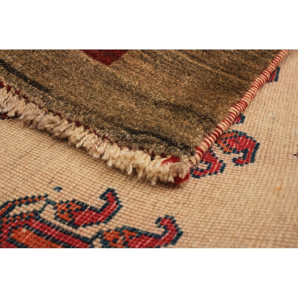 eCarpetGallery Hand-knotted Kashkuli Gabbeh Cream, Red Wool Rug - 4'9 x 6'2