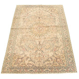 Hand-knotted Keisari Vintage Cream Wool Rug - 6'5" x 9'5"/6'5 x 9'5