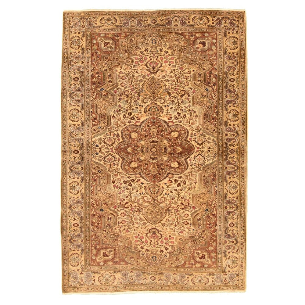 Hand-knotted Keisari Vintage Ivory Wool Rug - 6'8" x 10'1"