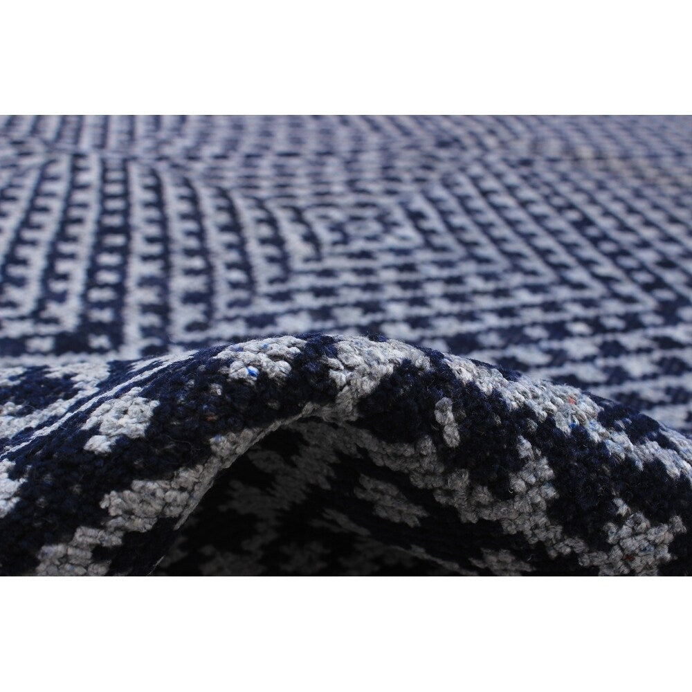 eCarpetGallery Hand-knotted La Seda Dark Navy Rug - 5'3 X 7'9