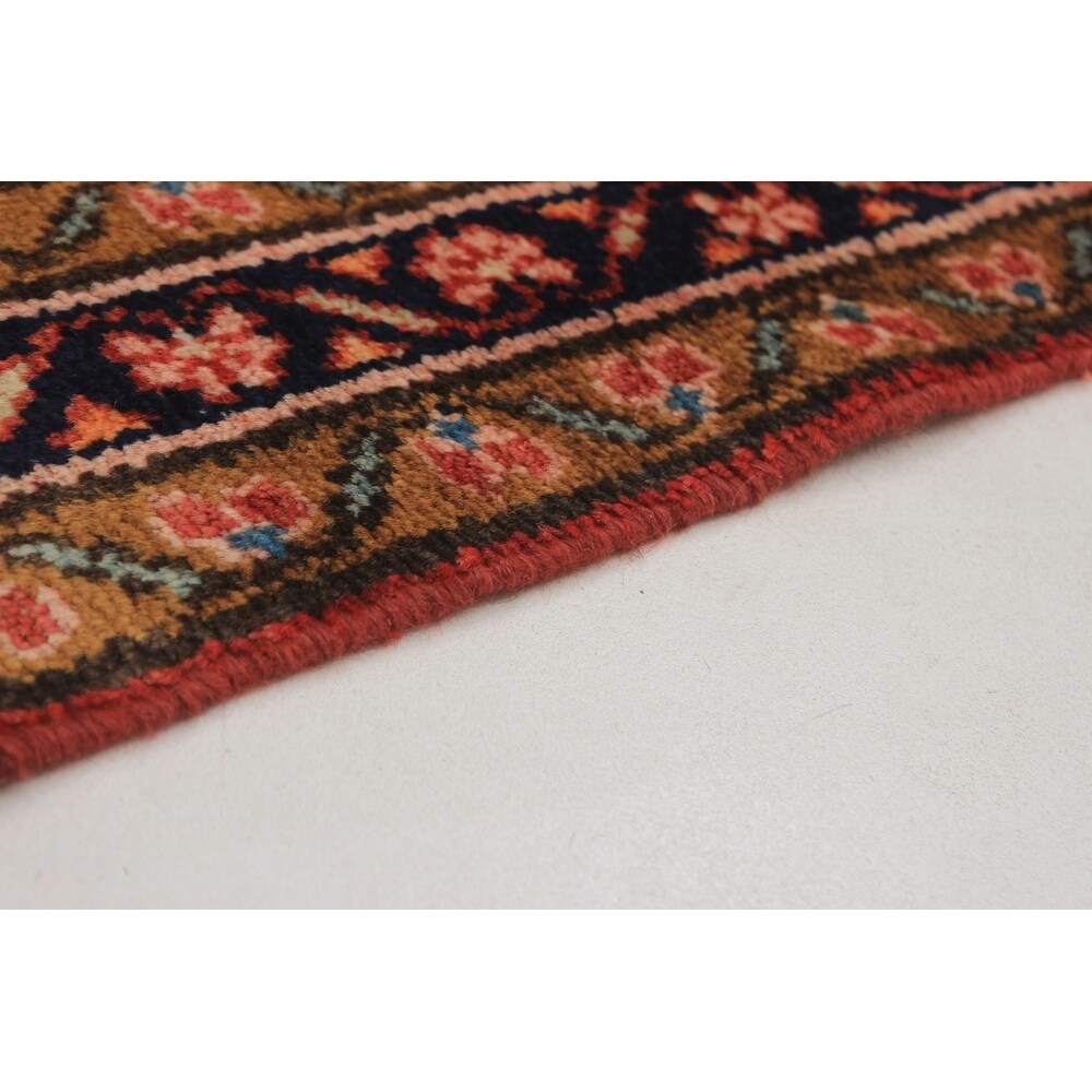 eCarpetGallery Hand-knotted Lilihan Red Wool Rug - 4'1 x 7'3