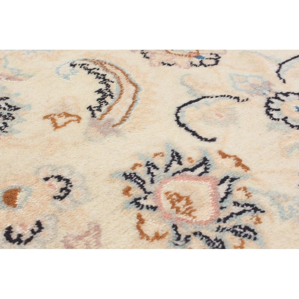 eCarpetGallery Hand-knotted Nain 9La Cream, Light Coral Silk, Wool Rug - 3'2 x 9'1