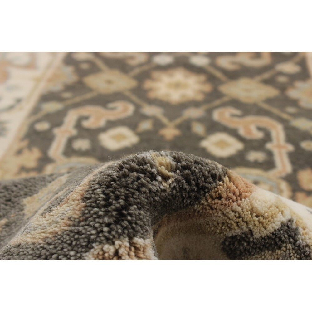eCarpetGallery Hand-knotted Royal Ushak Dark Grey Wool Rug - 2'8 x 9'11