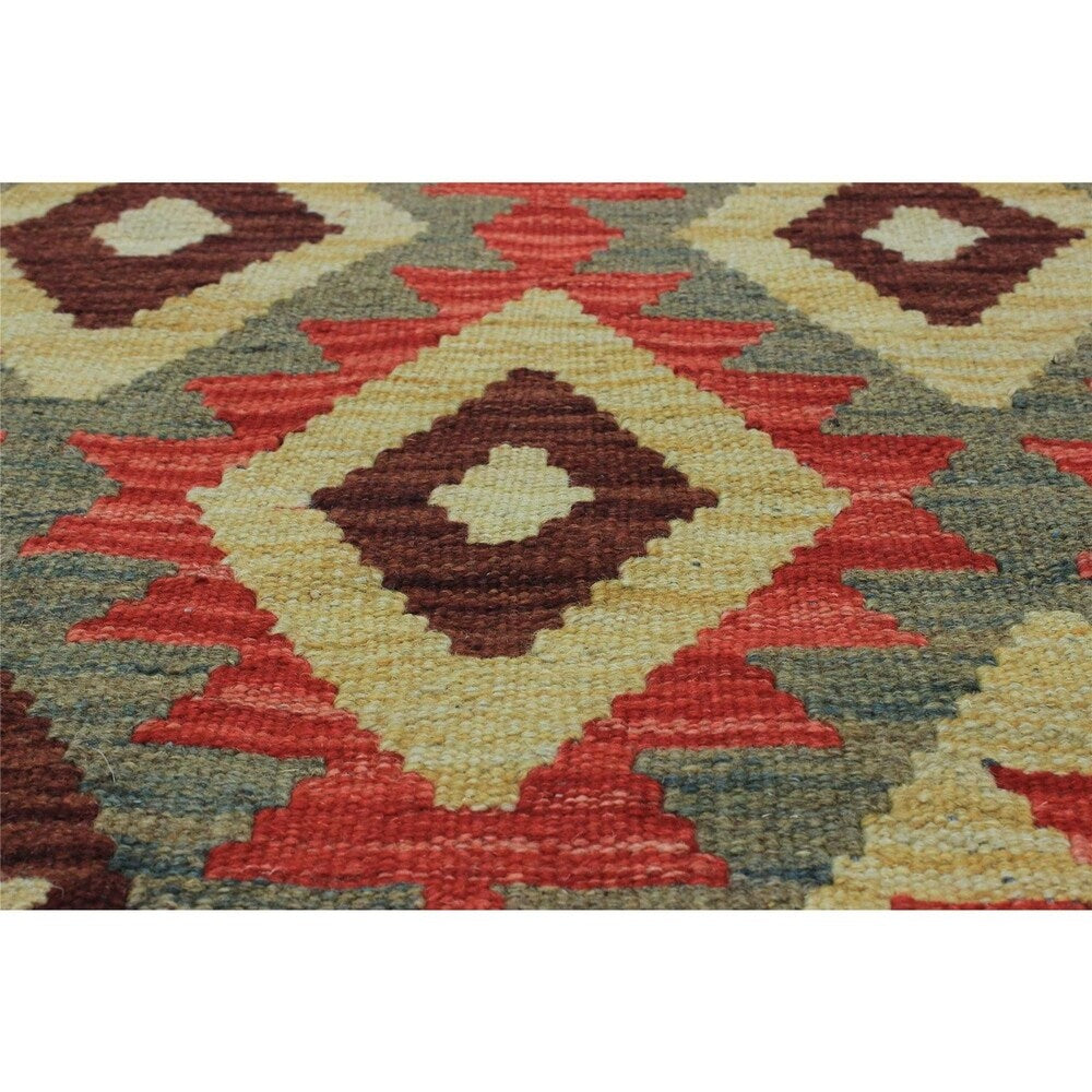 eCarpetGallery Hand-woven Kashkoli Kilim Orange/Red Wool Kilim Area Rug (3'3 x 6'5)