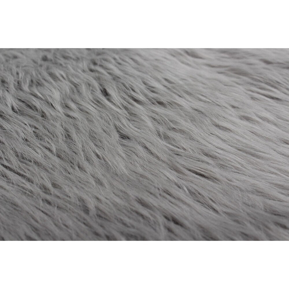 eCarpetGallery Handmade Le Hiver Grey Faux Fur Rug