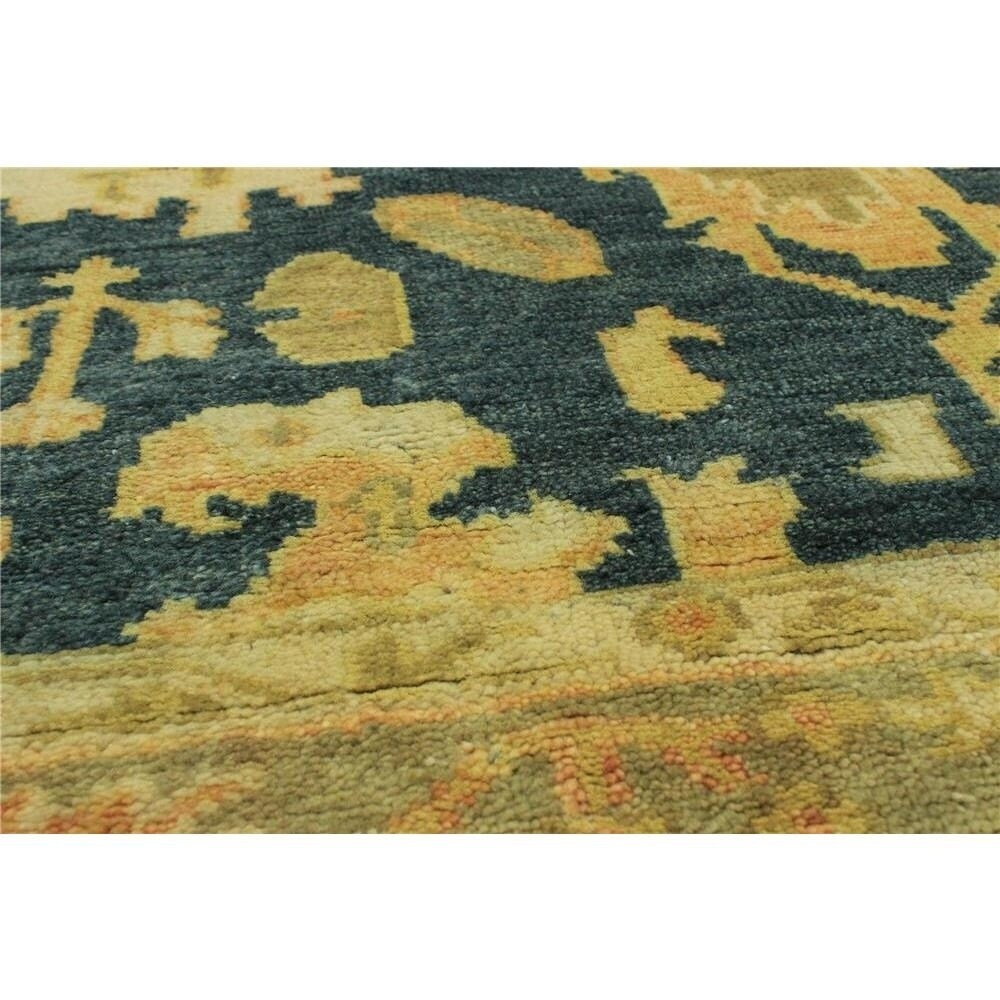 ecarpetgallery Hand-knotted Royal Ushak Beige/ Blue Wool Rug (4'2 x 5'11)