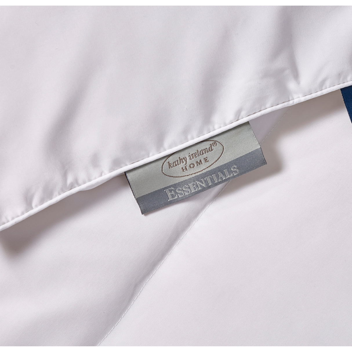 kathy ireland White Goose Feather And Goose Down Fiber Comforter